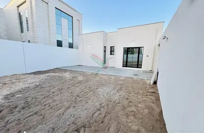 فيلا - 3 غرف نوم - 3 حمامات للايجار في "جفات النيار " - زاخر - العين