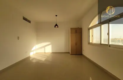 Apartment - Studio - 1 Bathroom for rent in Khalifa City A Villas - Khalifa City A - Khalifa City - Abu Dhabi