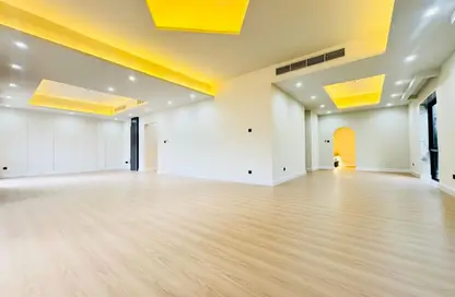 Villa - 4 Bedrooms - 4 Bathrooms for rent in Jumeirah 2 Villas - Jumeirah 2 - Jumeirah - Dubai