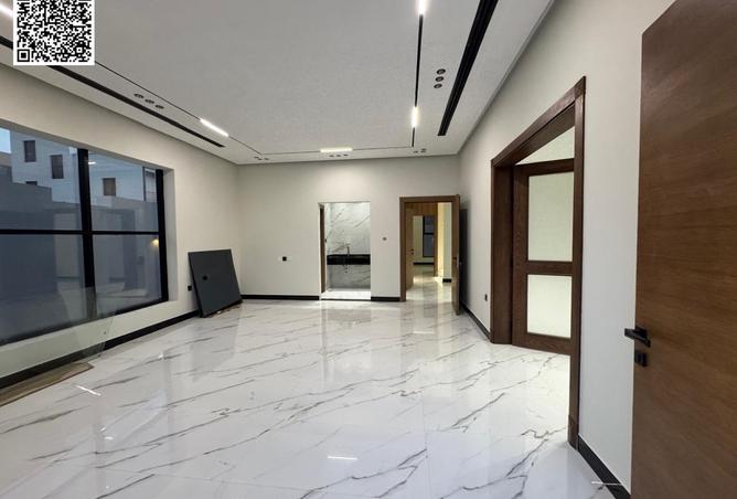 15413000 - Property Image 3