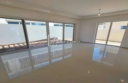 Townhouse - 3 Bedrooms - 3 Bathrooms for rent in Victoria 2 - Damac Hills 2 - Dubai
