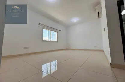 Apartment - 1 Bathroom for rent in Al Bateen Villas - Al Bateen - Abu Dhabi