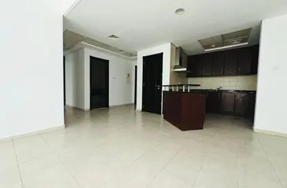 شقة - غرفة نوم - 2 حمامات للبيع في MED 61 - طراز البحر المتوسط - ديسكفري غاردنز - دبي