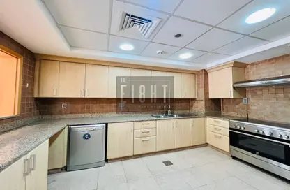 Apartment - 3 Bedrooms - 4 Bathrooms for sale in Al Anbara - Shoreline Apartments - Palm Jumeirah - Dubai