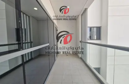 Apartment - 1 Bedroom - 2 Bathrooms for rent in Jumeirah Garden City - Al Satwa - Dubai