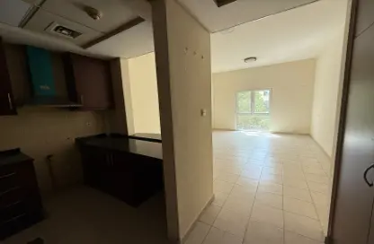 Apartment - Studio - 1 Bathroom for rent in Building 38 to Building 107 - Mediterranean Cluster - Discovery Gardens - Dubai
