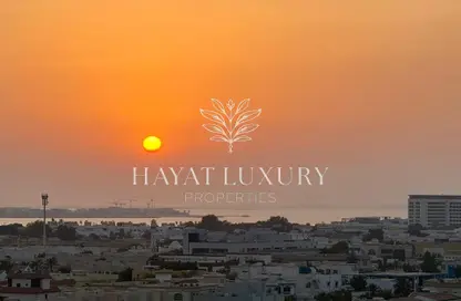 Apartment - 1 Bedroom - 1 Bathroom for rent in Oasis 1 - Jumeirah Garden City - Al Satwa - Dubai