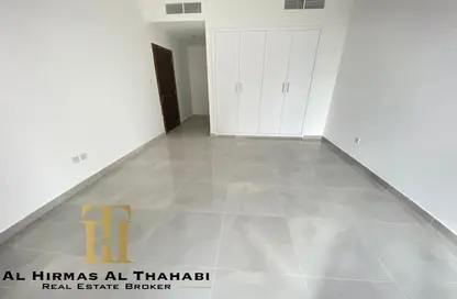 Apartment - 1 Bedroom - 2 Bathrooms for rent in Lorena Building - Jumeirah Village Circle - Dubai