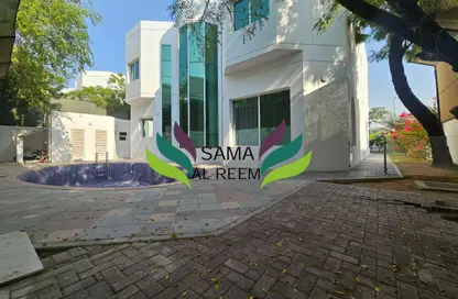 Villa - Studio - 5 Bathrooms for rent in Umm Suqeim 1 Villas - Umm Suqeim 1 - Umm Suqeim - Dubai