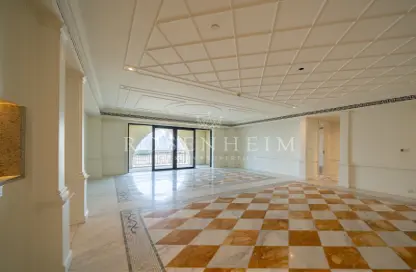 Apartment - 2 Bedrooms - 3 Bathrooms for rent in Palazzo Versace - Culture Village - Dubai