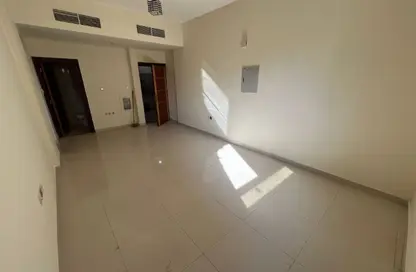 شقة - غرفة نوم - 2 حمامات للايجار في برج الكورنيش - طريق كورنيش عجمان - عجمان