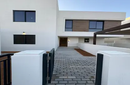 Villa - 5 Bedrooms - 7 Bathrooms for rent in Noya Luma - Noya - Yas Island - Abu Dhabi