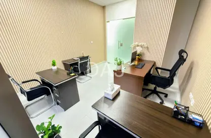 مكتب - استوديو - 1 حمام للايجار في ريد اڤينيو - منطقة القرهود - دبي مكتب - استوديو - 1 حمام للايجار في ريد اڤينيو - منطقة القرهود - دبي