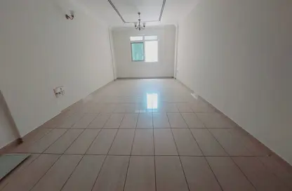 Apartment - 1 Bedroom - 2 Bathrooms for rent in Al Qulaya'ah - Al Sharq - Sharjah