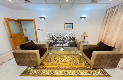 Apartment - 2 Bedrooms - 2 Bathrooms for rent in Defense Road - City Downtown - Abu Dhabi