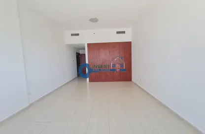 Apartment - 2 Bedrooms - 3 Bathrooms for rent in Olympic Park 3 - Olympic Park Towers - Dubai Sports City - Dubai