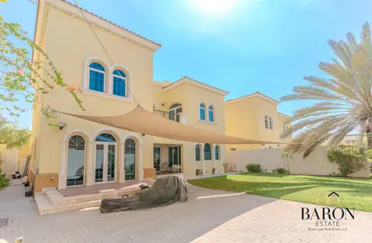Villa - 3 Bedrooms - 4 Bathrooms for rent in District 8 - Jumeirah Park - Dubai