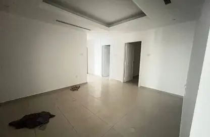 شقة - 2 غرف نوم - 2 حمامات للايجار في شارع التعاون الجديد - التعاون - الشارقة