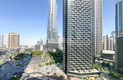 شقة - 2 غرف نوم - 3 حمامات للايجار في برج فيستا 2 - برج فيستا - دبي وسط المدينة - دبي