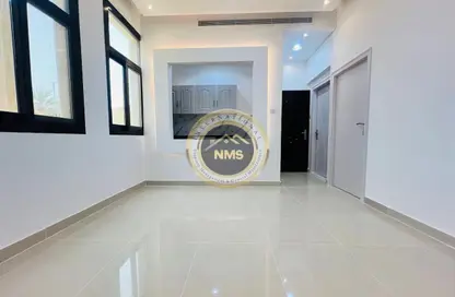 Apartment - Studio - 1 Bathroom for rent in Airport Road - Abu Dhabi