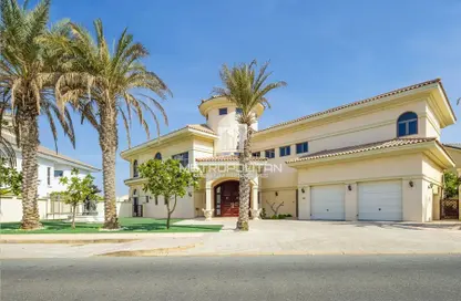 Villa - 5 Bedrooms - 7 Bathrooms for sale in Signature Villas Frond B - Signature Villas - Palm Jumeirah - Dubai
