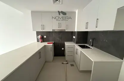 Apartment - 2 Bedrooms - 3 Bathrooms for sale in Jawaher Residences - Maryam Island - Sharjah