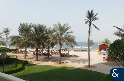 Apartment - 3 Bedrooms - 4 Bathrooms for sale in Al Basri - Shoreline Apartments - Palm Jumeirah - Dubai