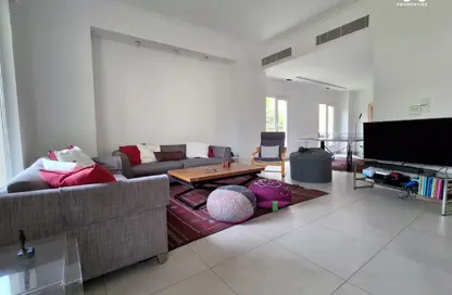 Villa - 3 Bedrooms - 3 Bathrooms for rent in Deema 4 - Deema - The Lakes - Dubai