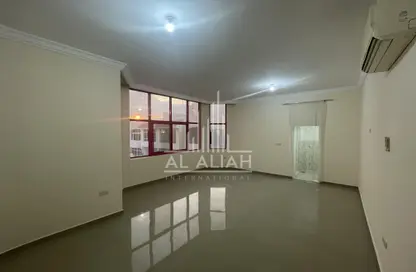 Empty Room image for: Apartment - 3 Bedrooms - 3 Bathrooms for rent in Al Muroor Tower - Muroor Area - Abu Dhabi, Image 1