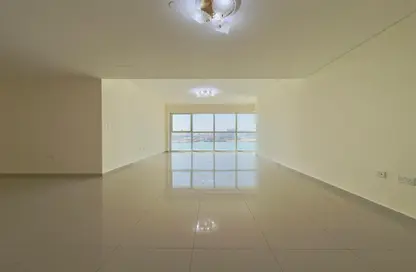 Apartment - 3 Bedrooms - 4 Bathrooms for rent in RAK Tower - Marina Square - Al Reem Island - Abu Dhabi