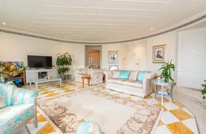 Apartment - 3 Bedrooms - 4 Bathrooms for rent in Palazzo Versace - Culture Village - Dubai