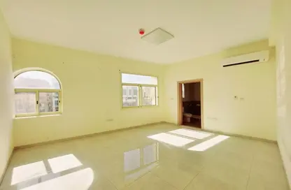 Empty Room image for: Apartment - 1 Bedroom - 2 Bathrooms for rent in Al Kewaitat - Central District - Al Ain, Image 1