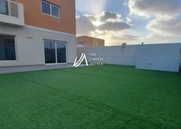 Villa - 3 bedrooms - 4 bathrooms for rent in Manazel Al Reef 2 - Al Samha - Abu Dhabi