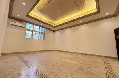 Apartment - Studio - 1 Bathroom for rent in Complex 16 - Khalifa City - Abu Dhabi
