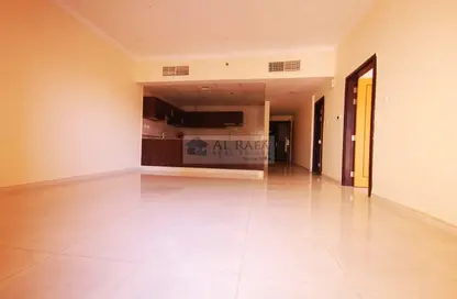 شقة - غرفة نوم - 2 حمامات للايجار في مدينة دبي للإنتاج (اي ام بي زد) - دبي