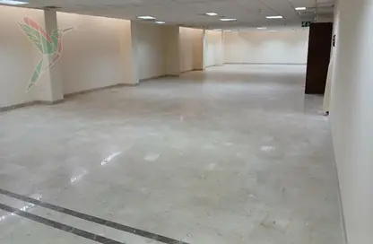 صالة عرض - استوديو - 2 حمامات للايجار في شارع خليفة - المقاطعة المركزية - العين