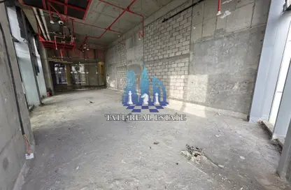 Retail - Studio for rent in Danet Abu Dhabi - Abu Dhabi