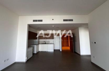 Apartment for Rent in Executive Residences 2: Huge Living Room | Open ...