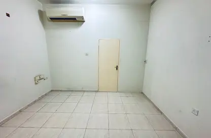 Apartment - Studio - 1 Bathroom for rent in Fire Station Road - Muwaileh - Sharjah
