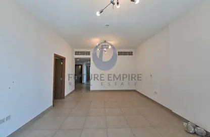 شقة - 3 غرف نوم - 4 حمامات للايجار في ميدان النصر - عود ميثاء - بر دبي - دبي