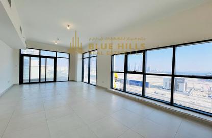 Apartment - 2 Bedrooms - 3 Bathrooms for rent in Al Waleed Garden - Al Jaddaf - Dubai