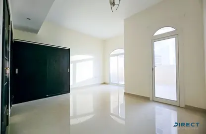 فيلا - 3 غرف نوم - 4 حمامات للايجار في قرية الجميرا سركل - دبي