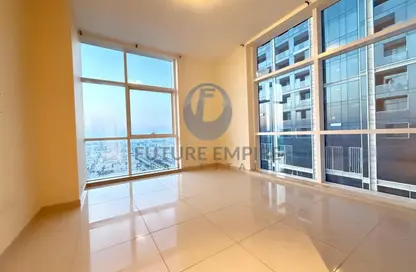 شقة - 2 غرف نوم - 3 حمامات للايجار في برج دوجا - شارع الشيخ زايد - دبي