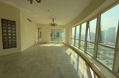 Apartment - 3 Bedrooms - 3 Bathrooms for rent in Al Majaz 3 - Al Majaz - Sharjah