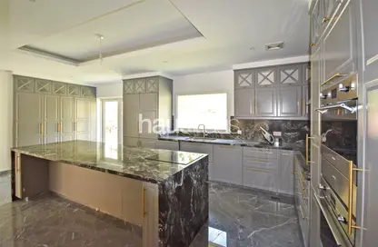 Villa - 4 Bedrooms - 4 Bathrooms for rent in Meadows 9 - Meadows - Dubai