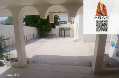 Villa - Studio - 7+ Bathrooms for rent in Al Rumailah building - Al Rumailah 2 - Al Rumaila - Ajman