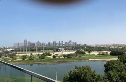 Apartment - 3 Bedrooms - 4 Bathrooms for rent in Vida Residence - The Hills - Dubai