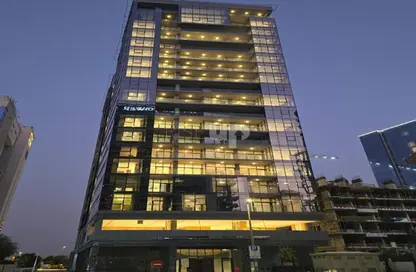 Apartment - 2 Bedrooms - 3 Bathrooms for sale in Royal Regency - Business Bay - Dubai