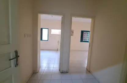 شقة - غرفة نوم - 1 حمام للايجار في بو تينة - الشرق - الشارقة