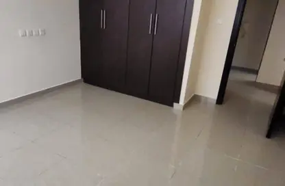 شقة - 2 غرف نوم - 3 حمامات للايجار في الفجيرة وسط المدينة - الفجيرة